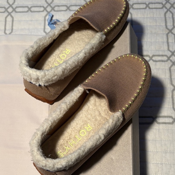 Rothy’s - Picture 2 of 5